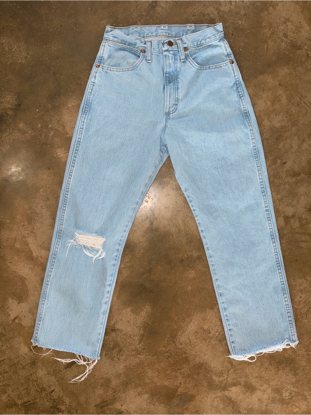 Wrangler Light Wash High Rise Crop Jeans Raw Hem Size 5